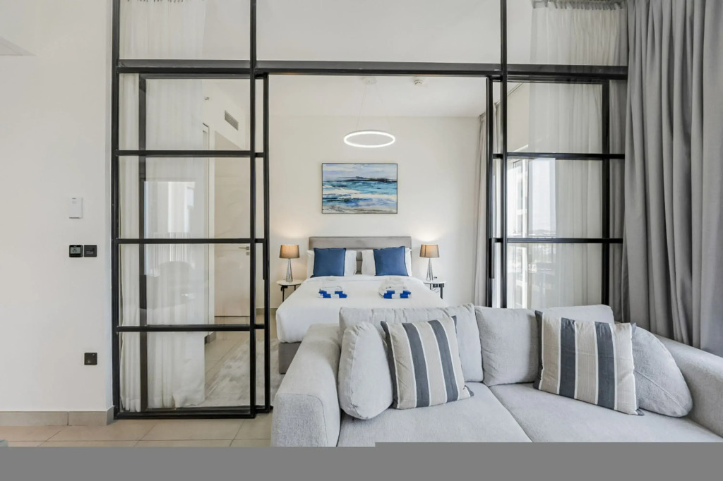 Luxury at Socio Dubai Hills 2 Beds Sleeps 4