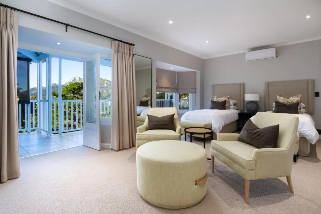 Bay Haven Collection, Hout Bay