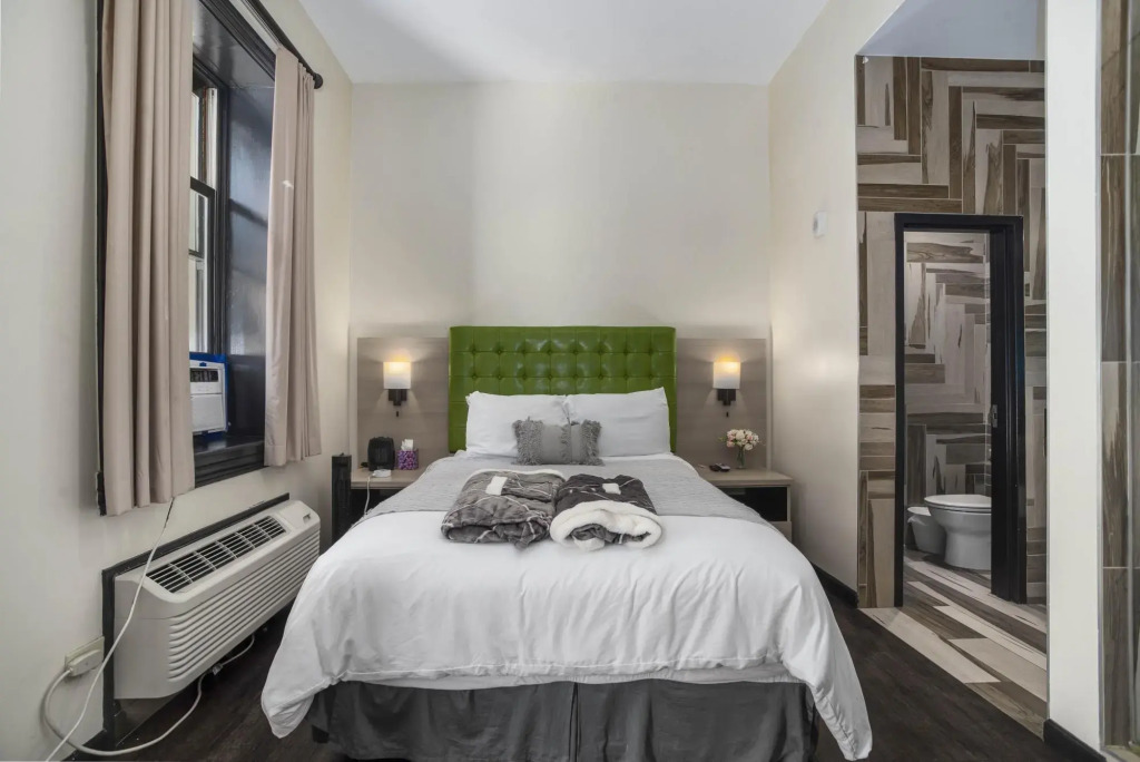 Awesome En Suite Studio