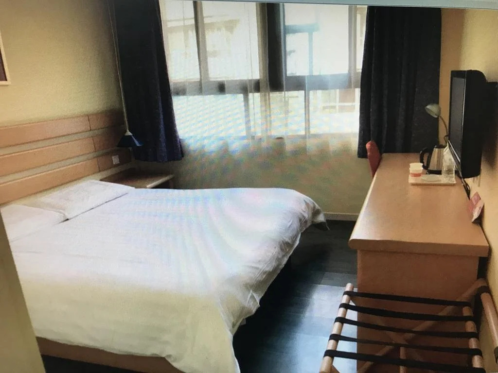 Home Inn Chongqing Guanyin Bridge East Jianxin Road