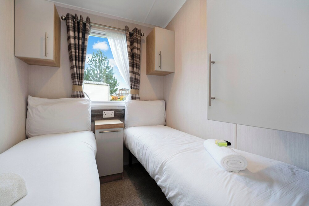 Luxury Lodge - Seton Sands - Sleeps 8 - Wheelchair