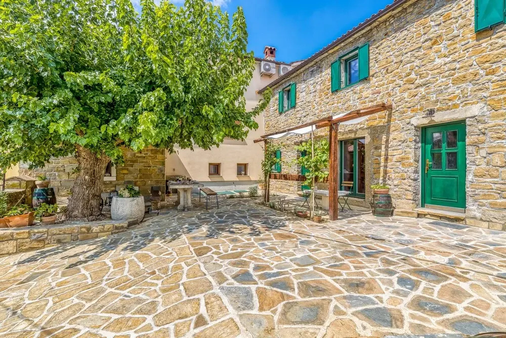 Old Mulberry Stone House