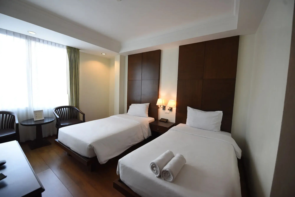 Fresh Inn Hotel