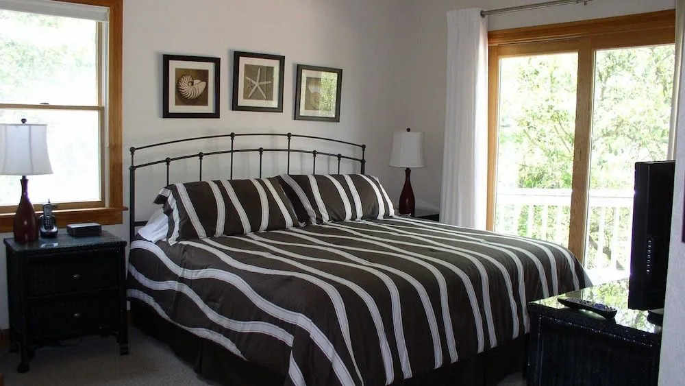 Beachy Keen 1125 - 5 Br Home