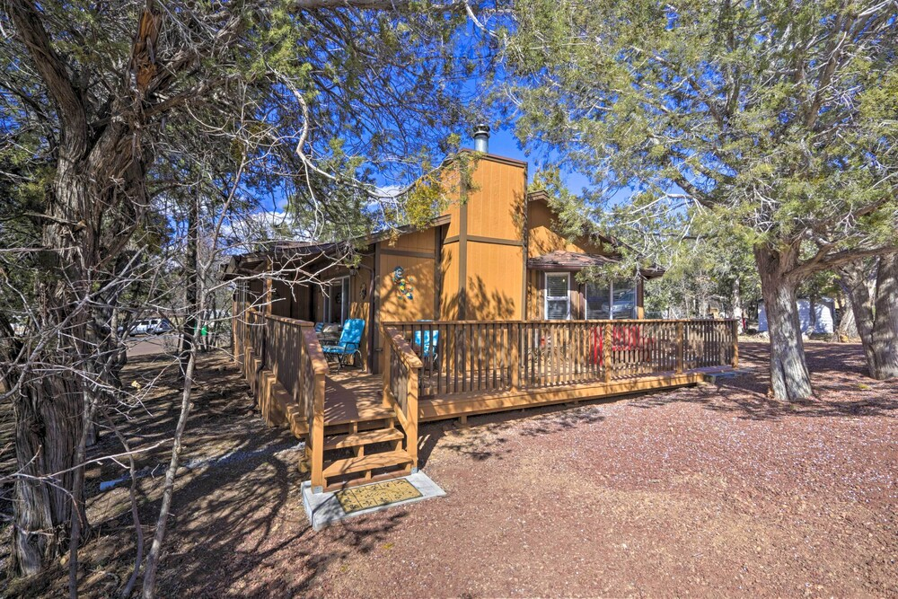 Show Low 'white Mountain Cottage' w/ Deck!