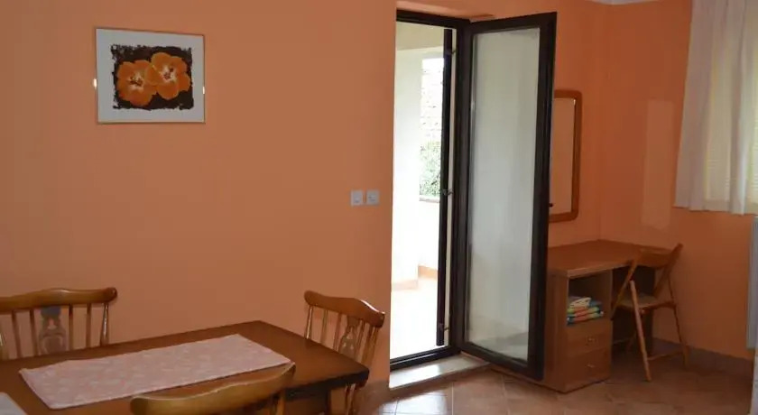 Apartments Anci