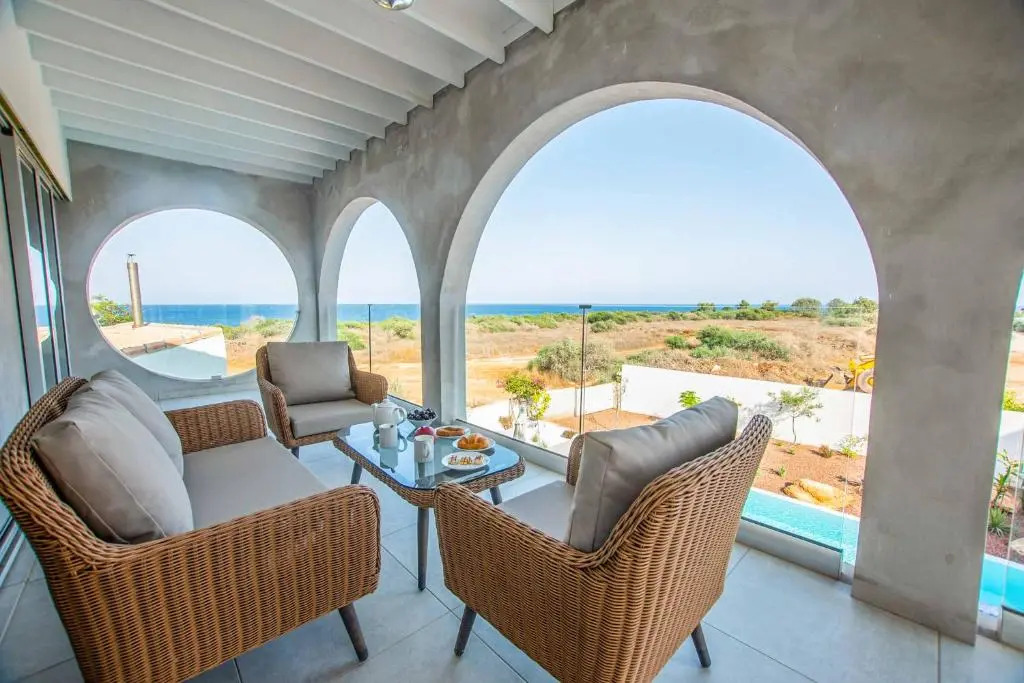 Protaras Art House Seviews