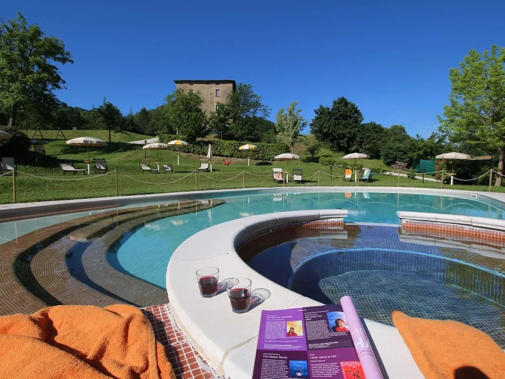 Apartment in Marche With Pool Access