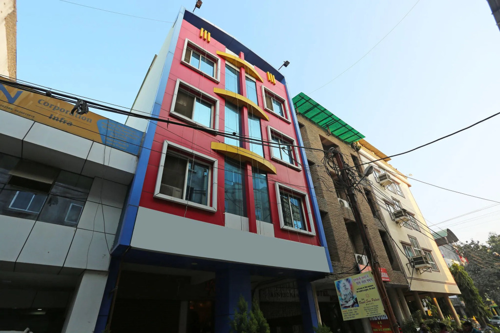 OYO Rooms Sargam Cinemas