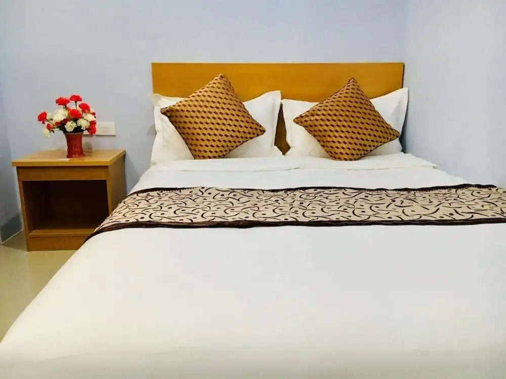 99 Hotel