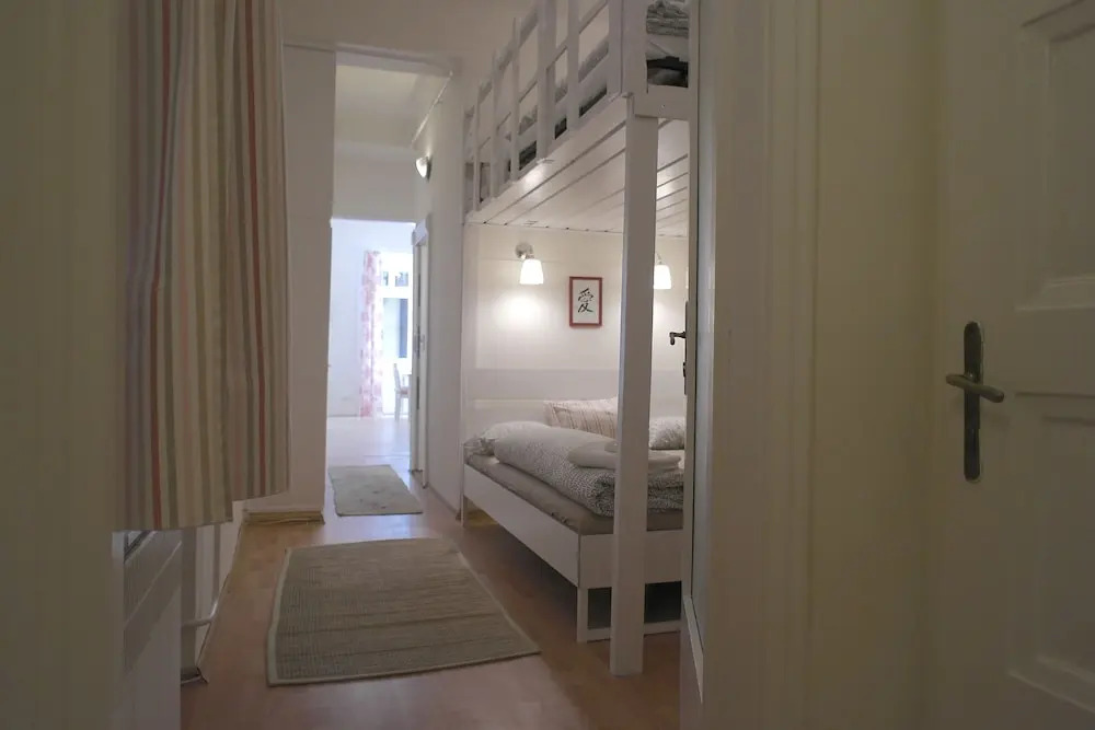 Budget Apartment by Hi5 - Veres Pálné