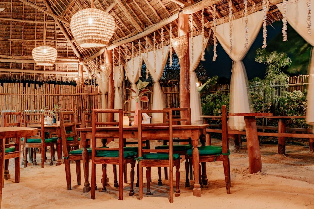 King Simba Apartment Hotel & Restaurant