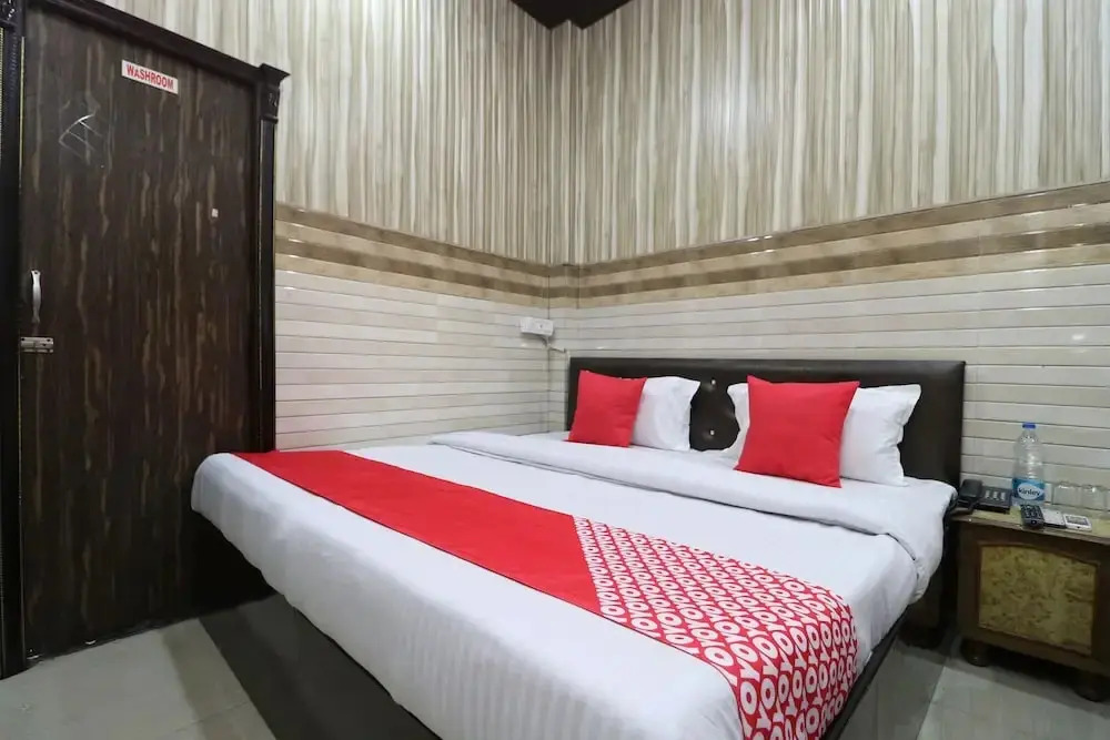 Hotel Big City By OYO Rooms