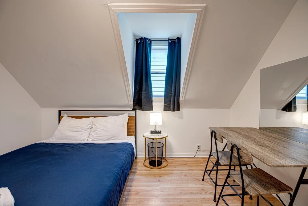 Chic Penthouse in Perfect Wrigleyville Location by AllSet Turnover