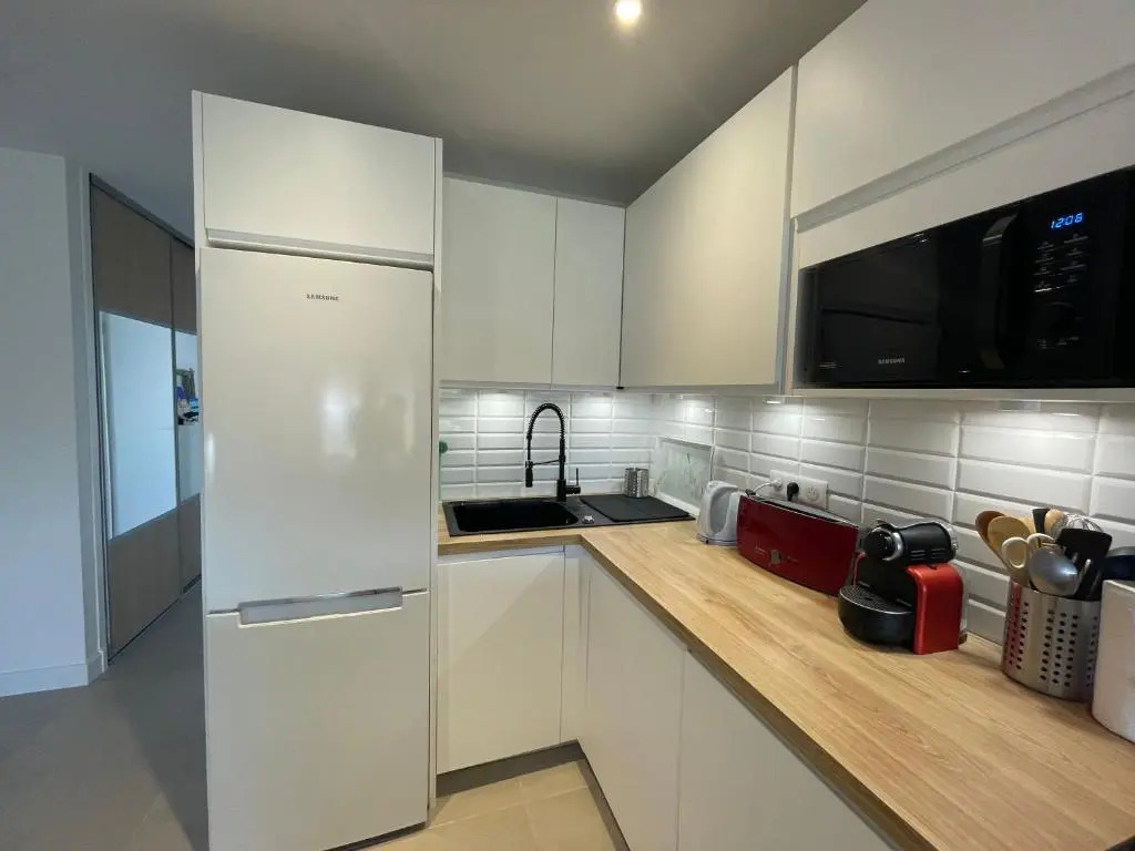Appartement rénové vue mer avec garage