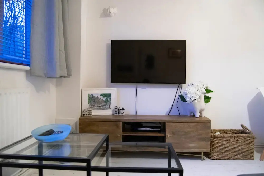 Beautiful Battersea Flat - 4 Guests