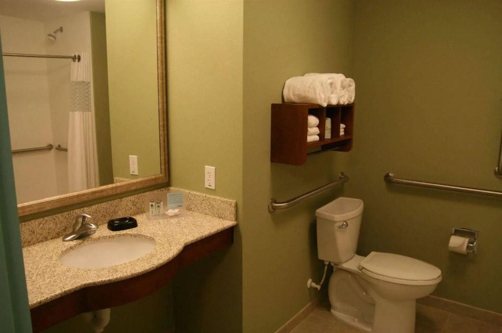 Hampton Inn Bermuda Run / Advance