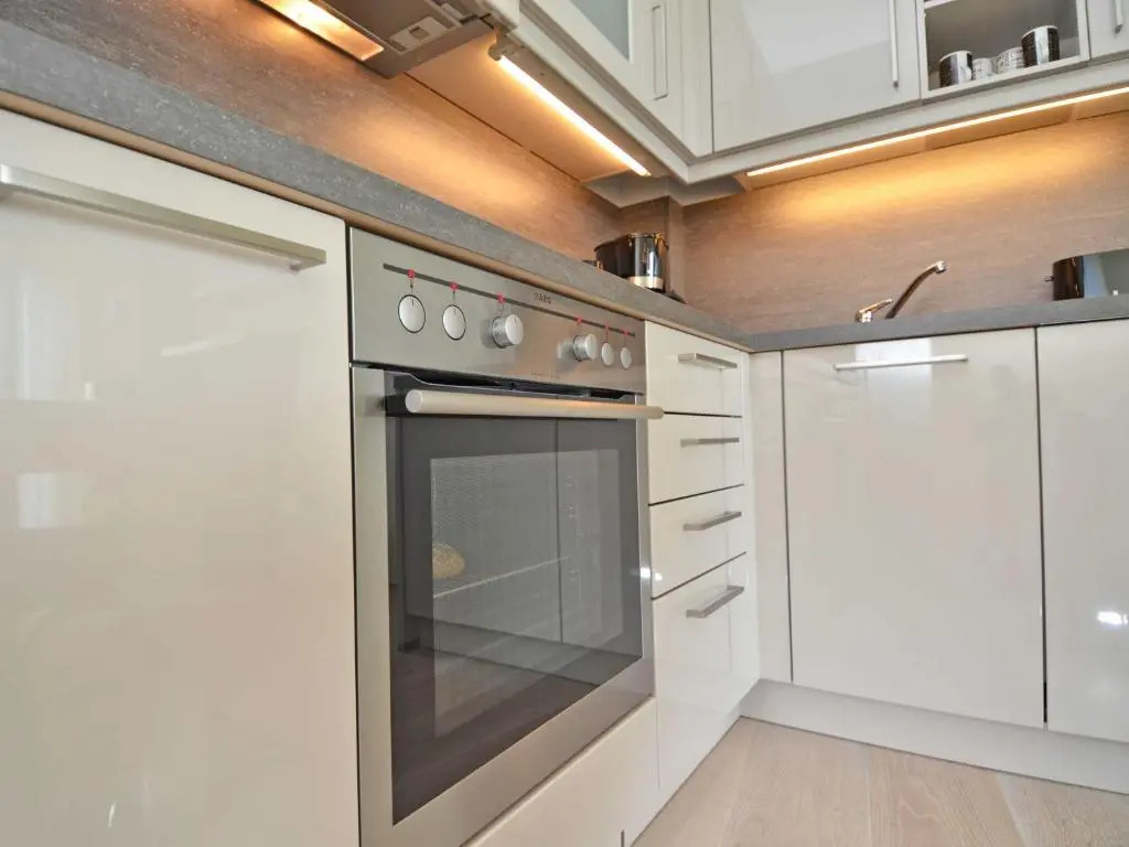 Ostseeresidenz Sassnitz - WG 18 mit Kamin, Sauna, Terrasse, Meerblick
