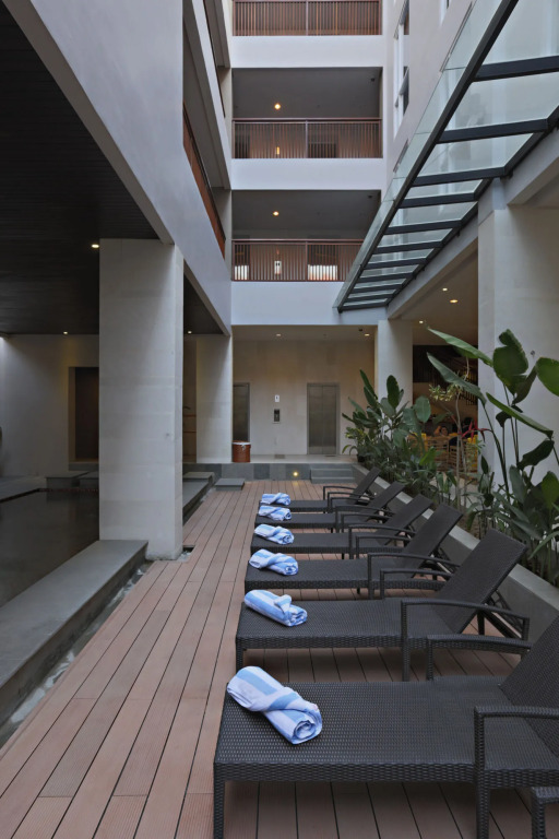 Euphoria Hotel