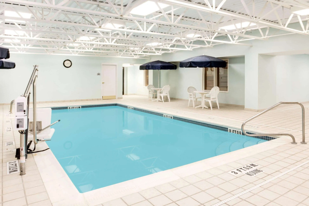 Wingate by Wyndham Bridgeport Clarksburg