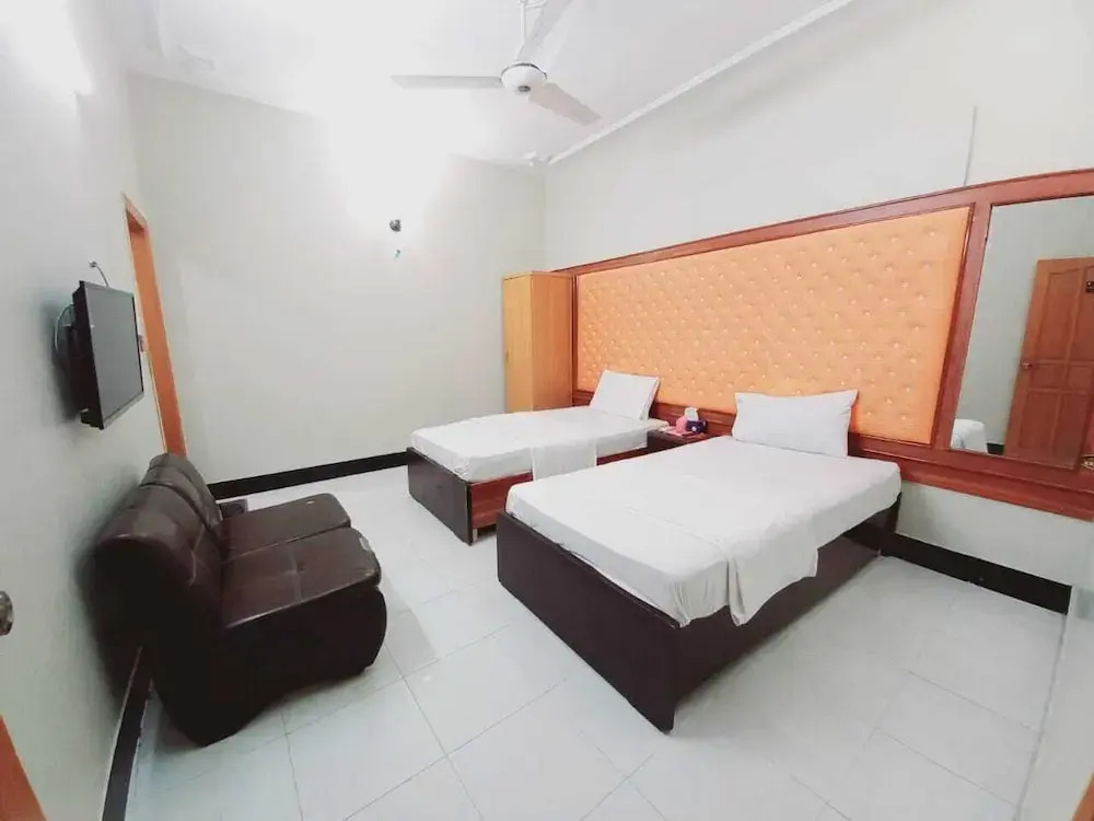 BNB Rose Lodge Family Guest House