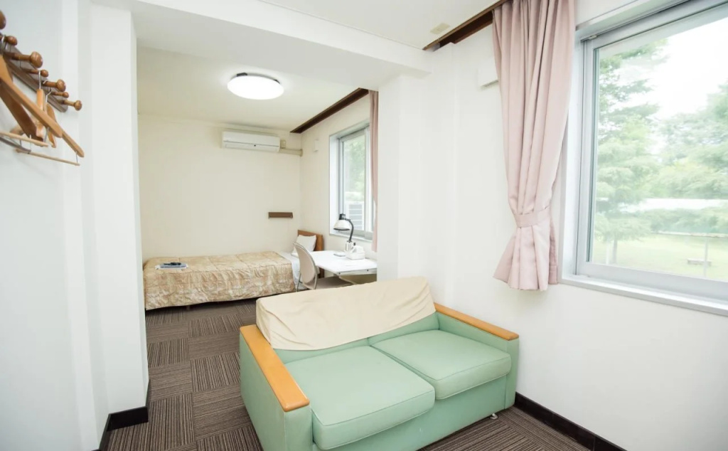 YMCA International Youth Center TOZANSO