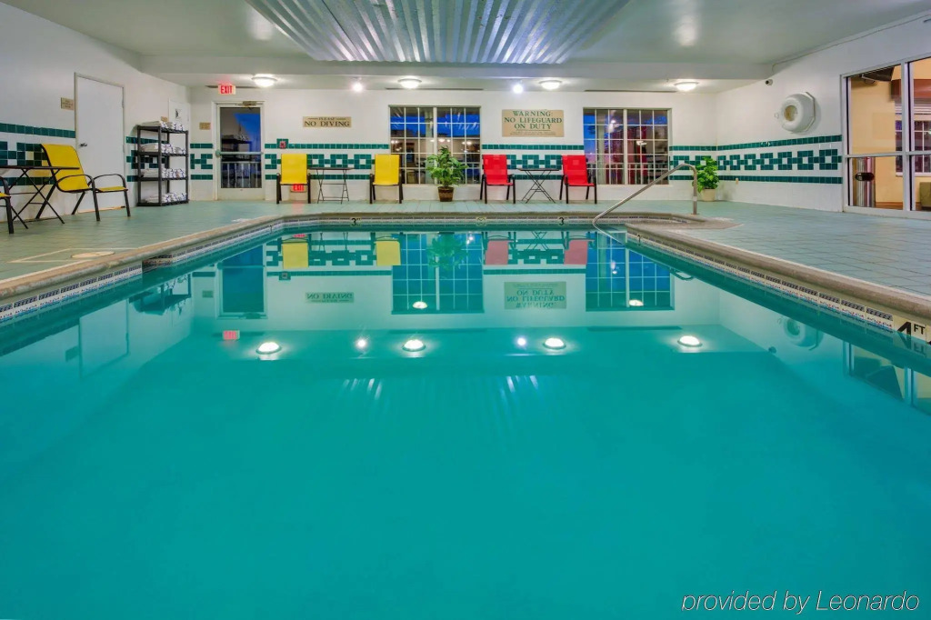 Holiday Inn Express & Suites Chicago - Matteson by IHG