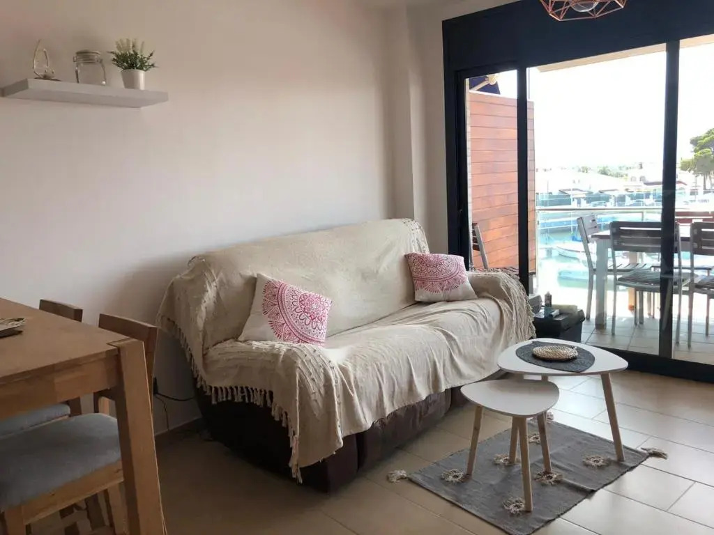 Appartement Résidence à ROSES - PORT TREBOL avec piscine et parking privé