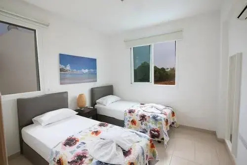 Beautiful 5 Star Holiday Villa in a Prime Location in Paralimni, Book Early To Secure Your Dates, Paralimni Villa 1242