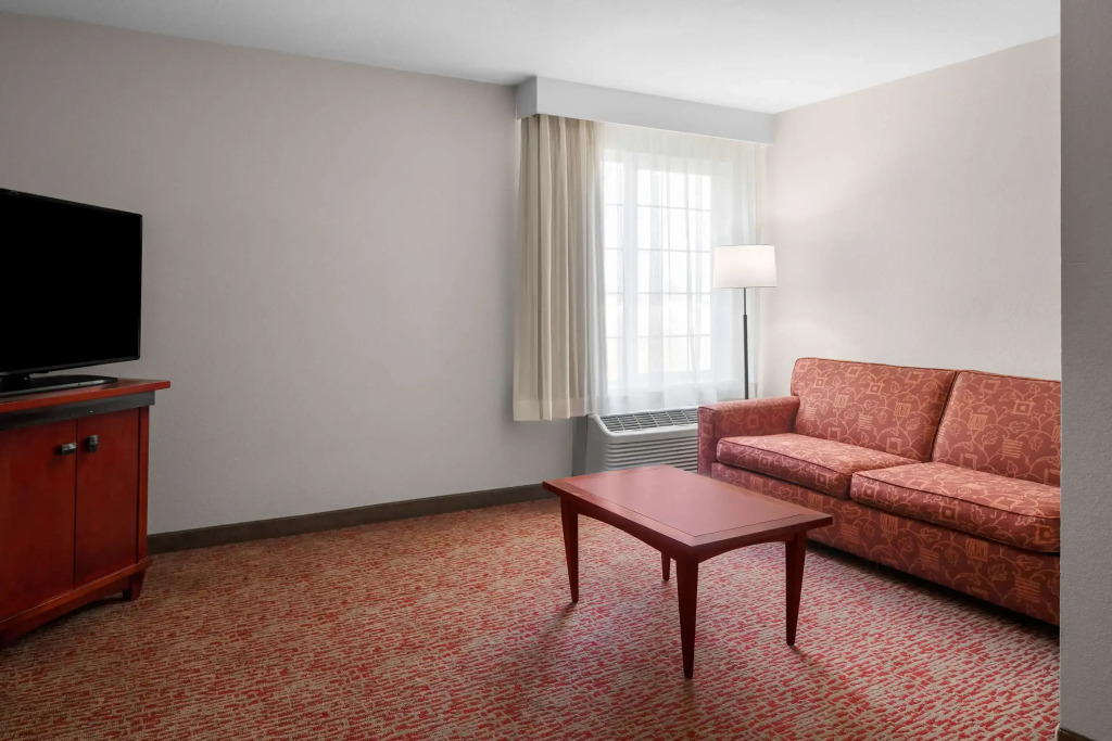 Larkspur Landing Extended Stay Suites Roseville