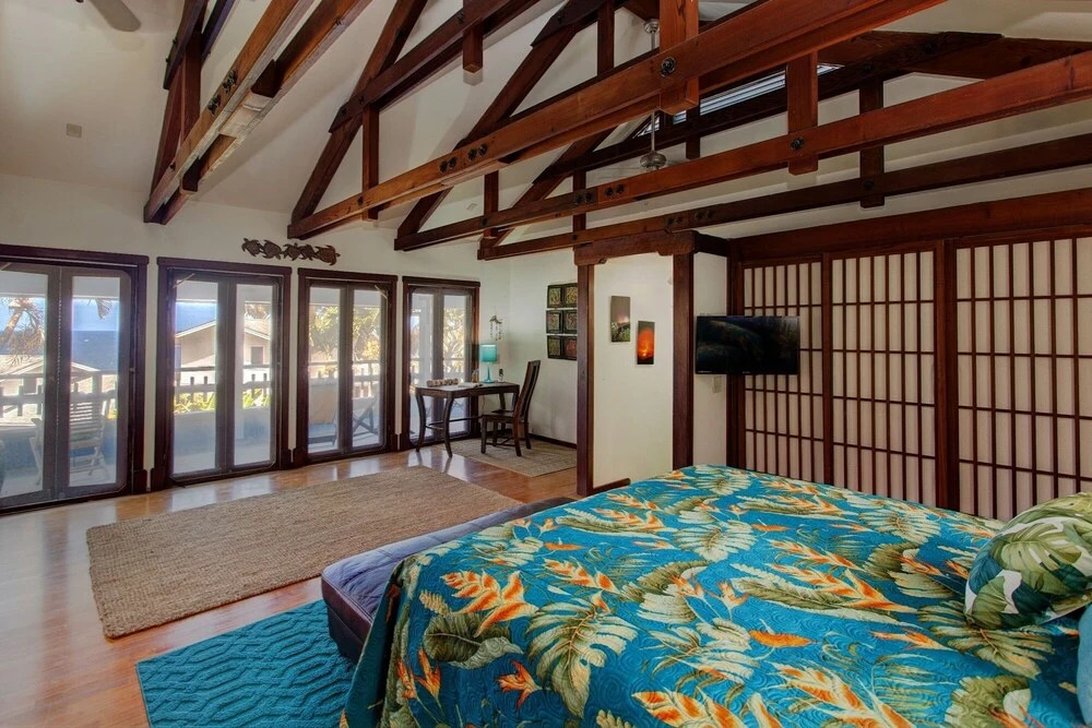 Black Sand Beach House Home