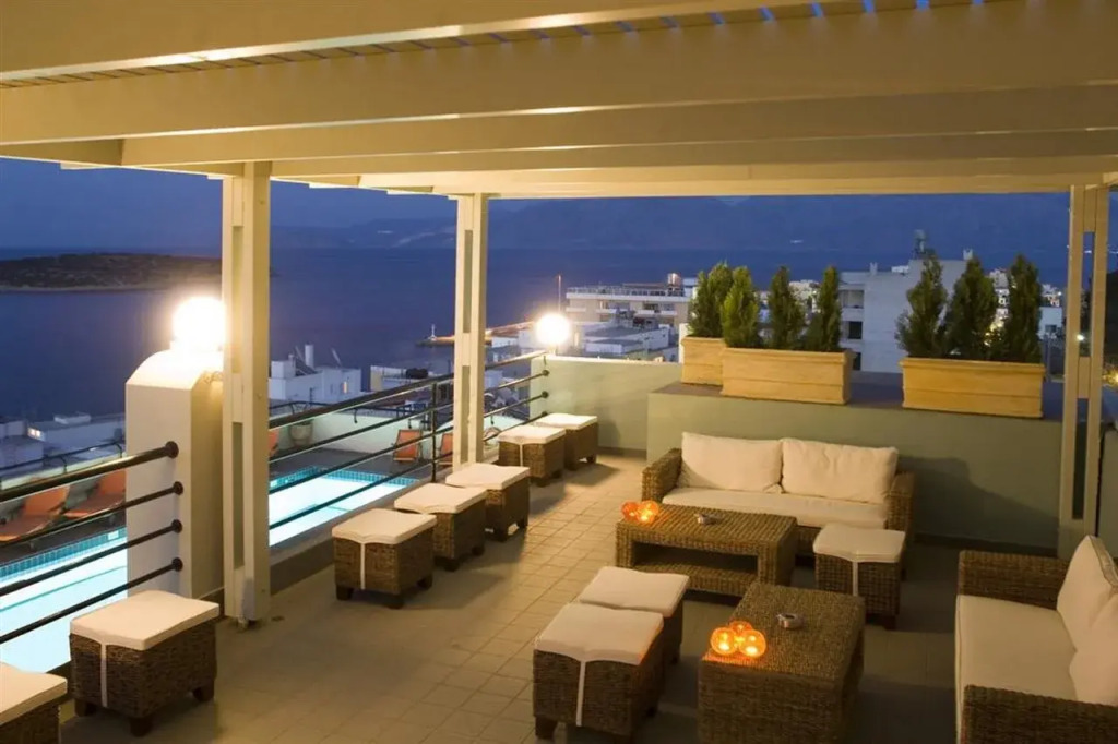 Alantha Apartments