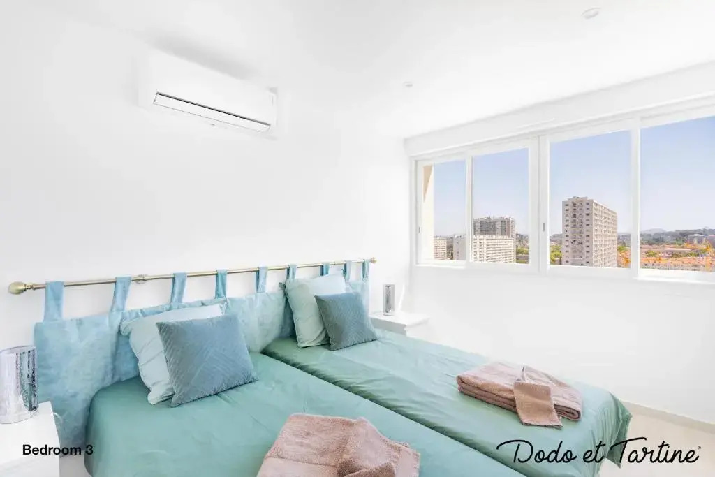 Sea view 3 bedroom with AC and parking - Dodo et Tartine