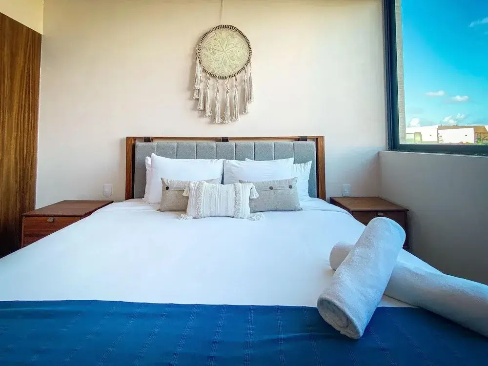 The True Meaning of Luxury and Convenience 3 BR Penthouse With Private Pool Rooftop Amazing Views BBQ Area