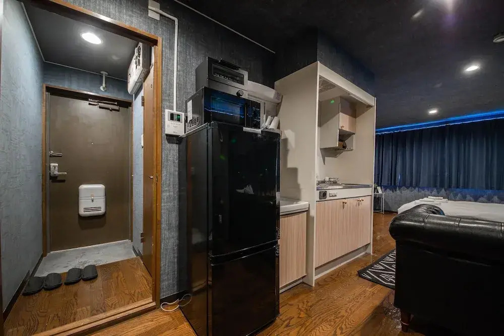 Silk Court 202