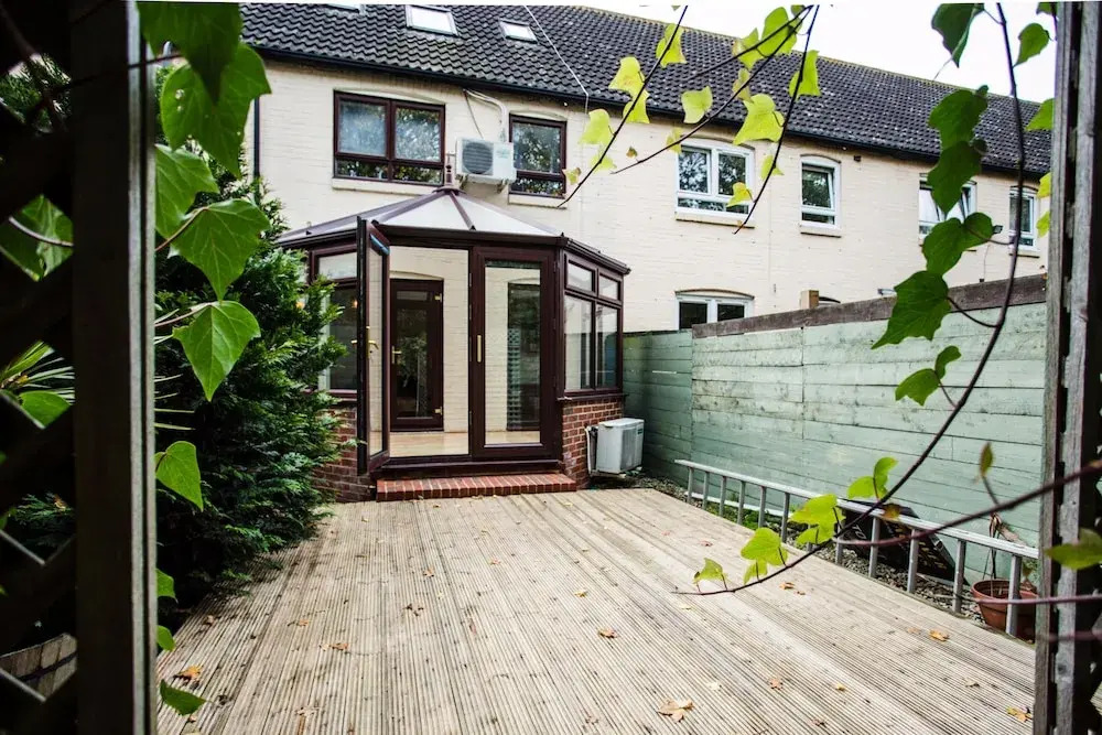 3 Bedroom House with Terrace Near Canada Water Underground Station
