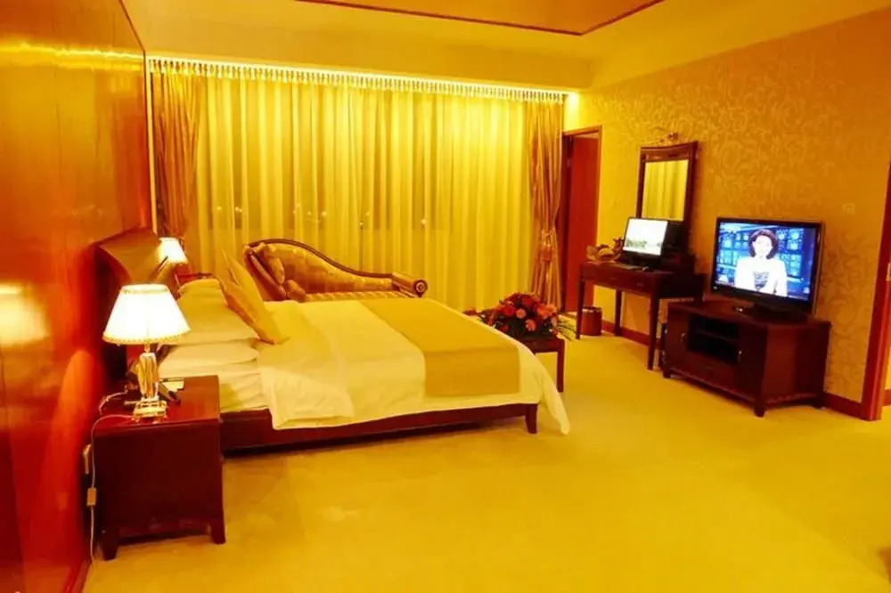 Fu Qing Lan Tian Hotel