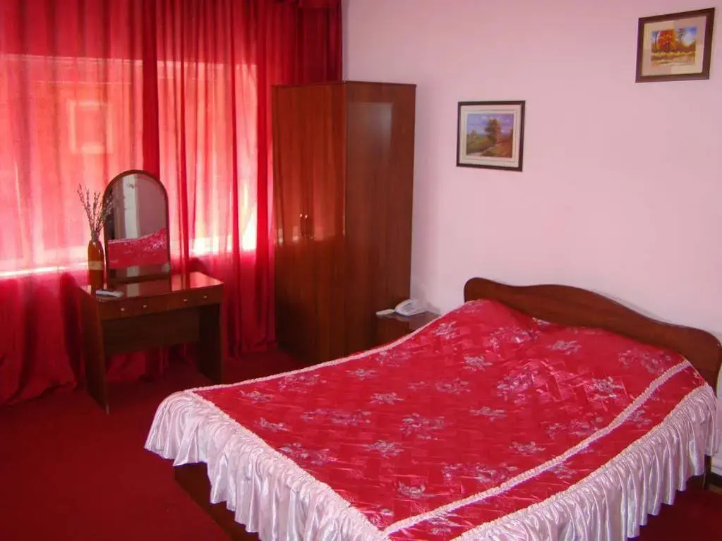 Ирон 1