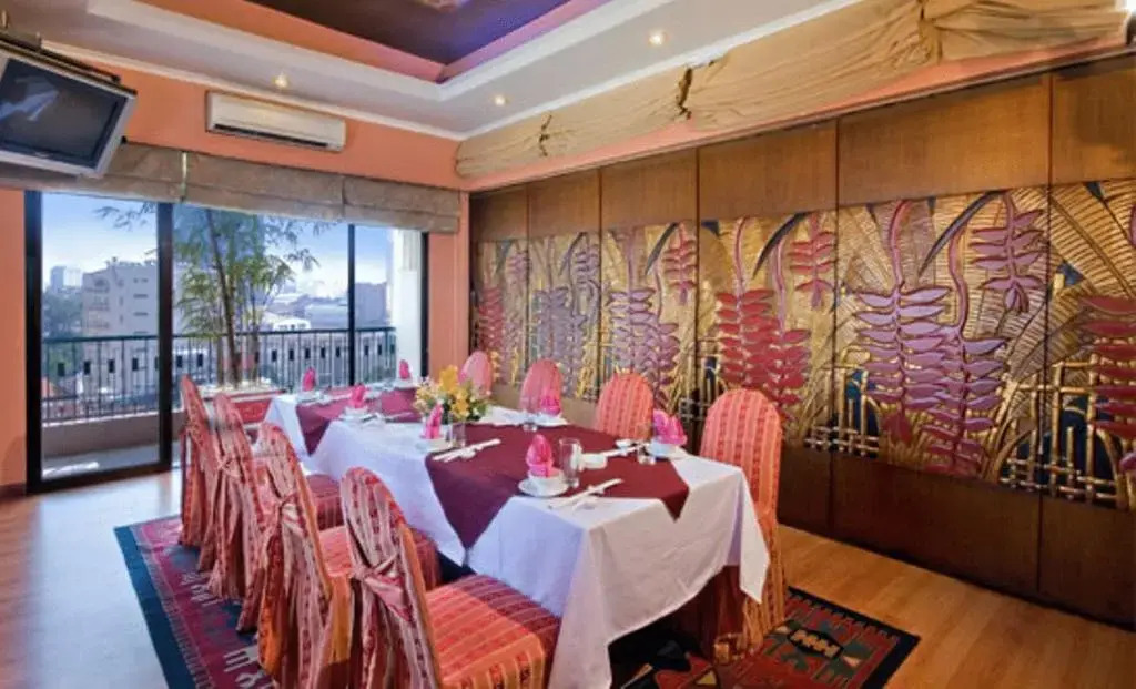 Liberty 2 Hotel