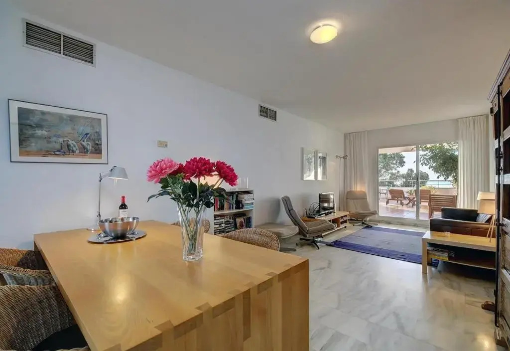 Apartment Boulevard 305