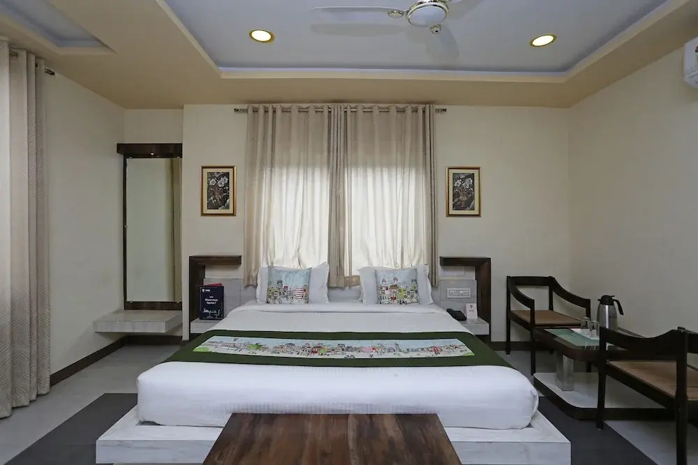 OYO 9204 Hotel Anant Palace