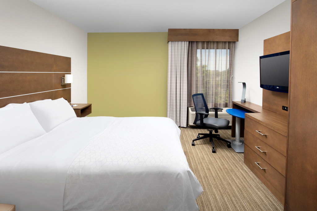 Holiday Inn Express Andover North - Lawrence by IHG