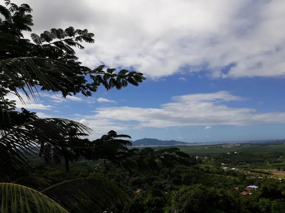 House With 3 Bedrooms in Le Lamentin, With Wonderful sea View, Enclose