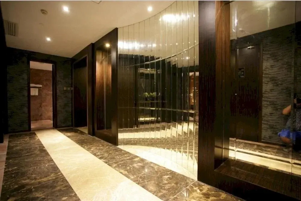 Jingyi Hotel