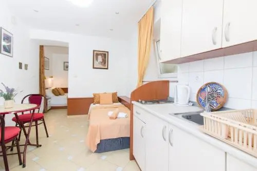 Villa Dudan LakeView Terrace & Parking available
