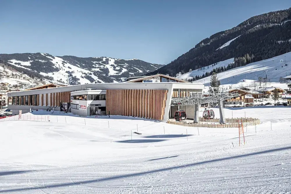 Nice Suite in Saalbach