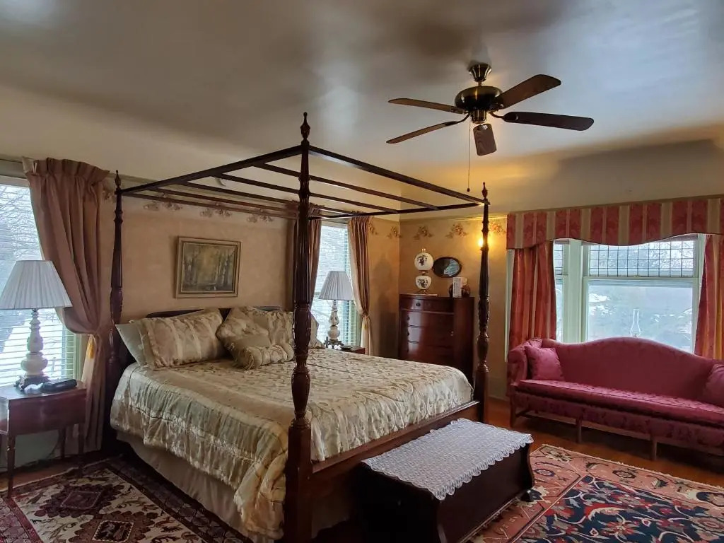 Saravilla Bed & Breakfast