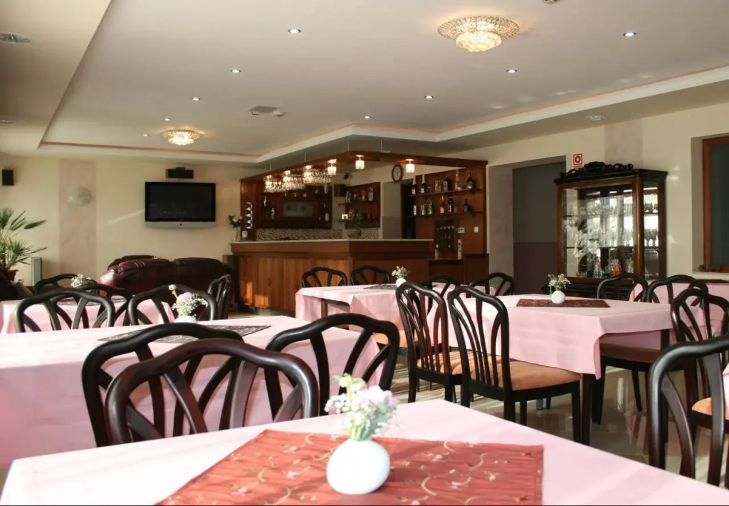 Le Rose Suites & Park Hotel