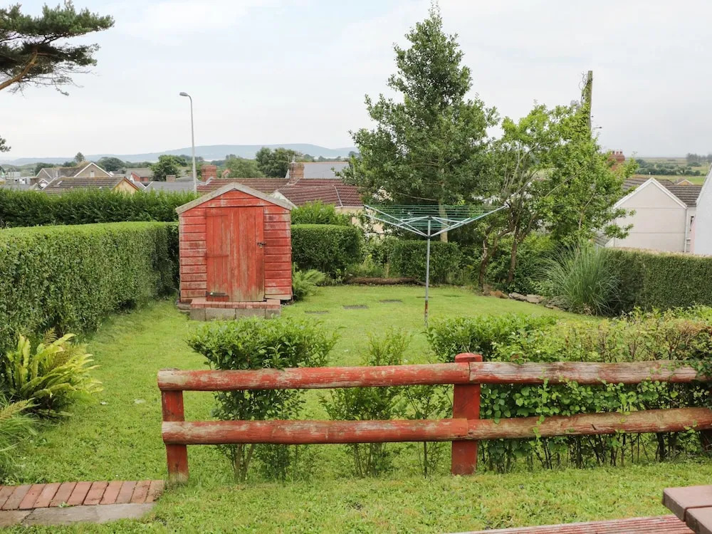 Britannia Cottage