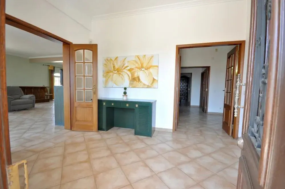 Large Country Villa With Private Pool, Vilamoura